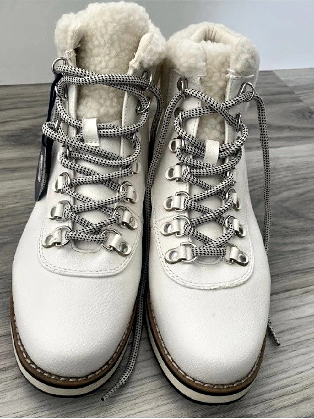 White Mountain White Leather Lace-Up Boots US 9 NWT